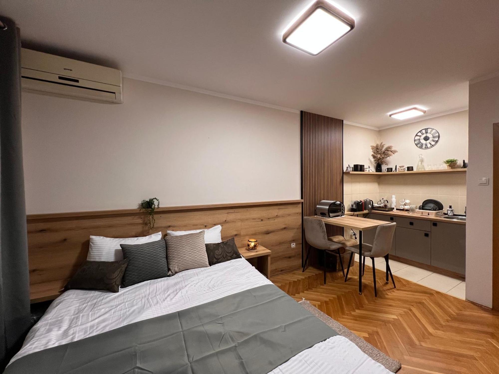 Lina Apartman *
